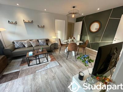 Chambre - 13 m² - 1 pièce