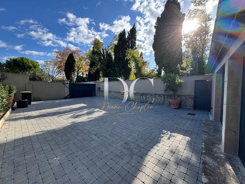 Mas - 164 m² - 5 pièces