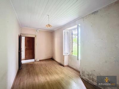 Maison - 122 m² - 6 pièces