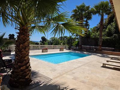 Villa - 140 m² - 6 pièces