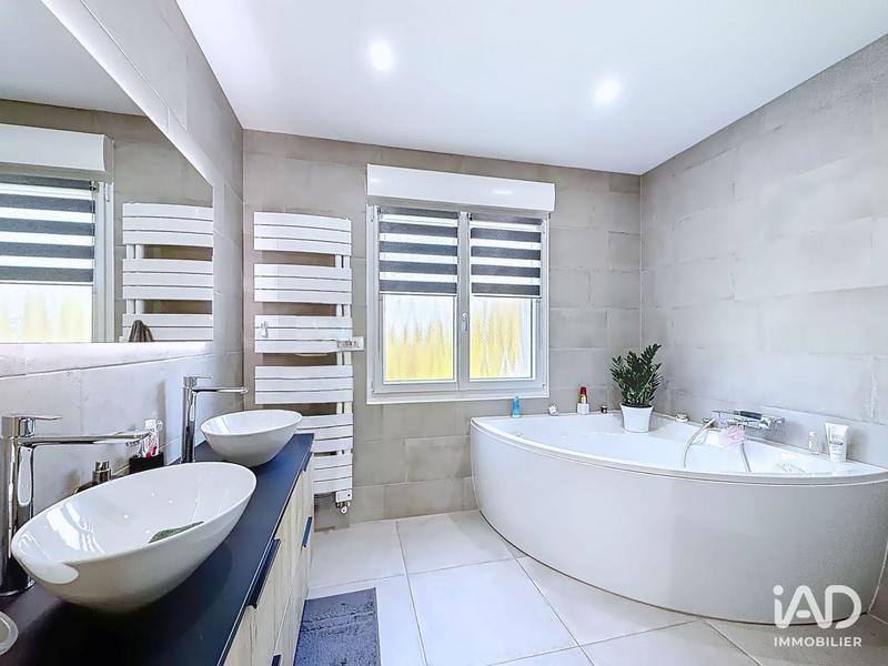 Maison - 132 m² - 6 pièces