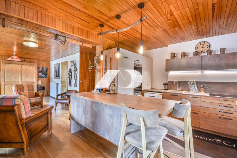 Appartement - 95 m² - 3 pièces