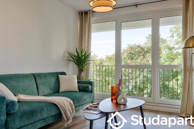 Chambre - 11 m² - 1 pièce