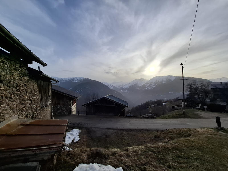 Maison - 300 m² - 3 pièces