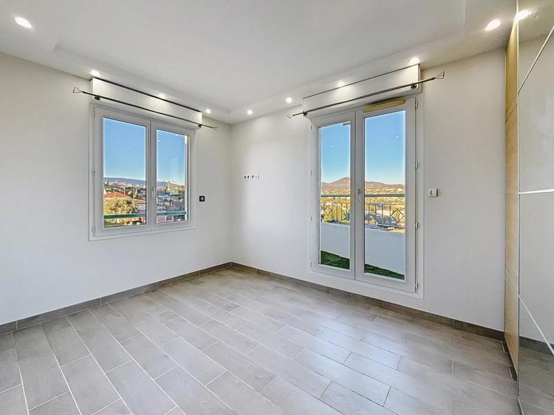 Appartement - 79 m² - 3 pièces