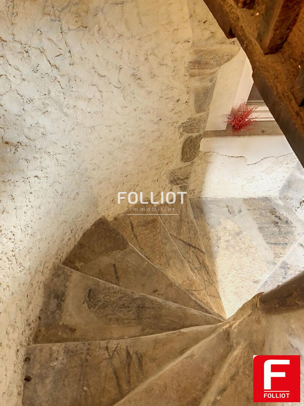 Immeuble - 120 m² - 5 pièces