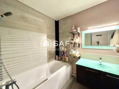 Appartement - 80 m² - 4 pièces