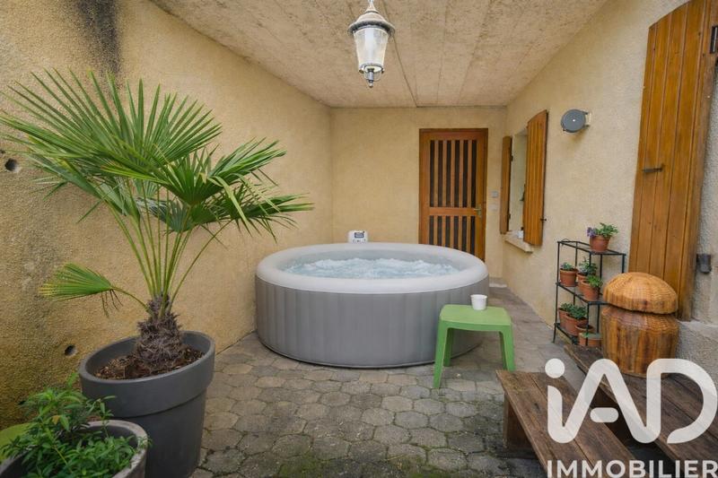 Maison de village - 111 m² - 4 pièces