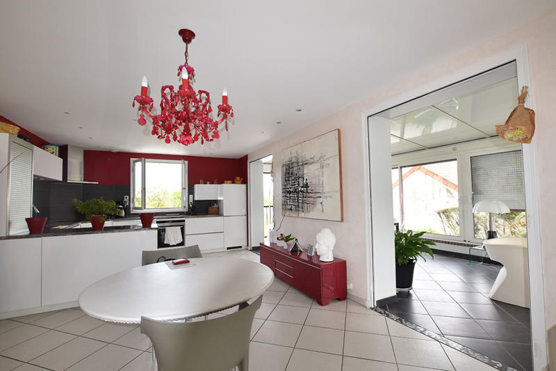 Maison - 183 m² - 6 pièces