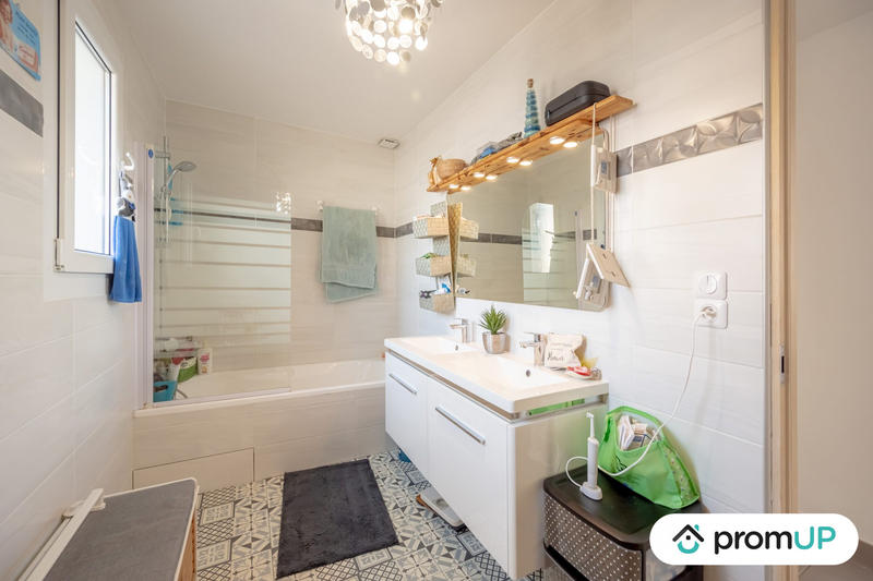 Maison - 190 m² - 6 pièces