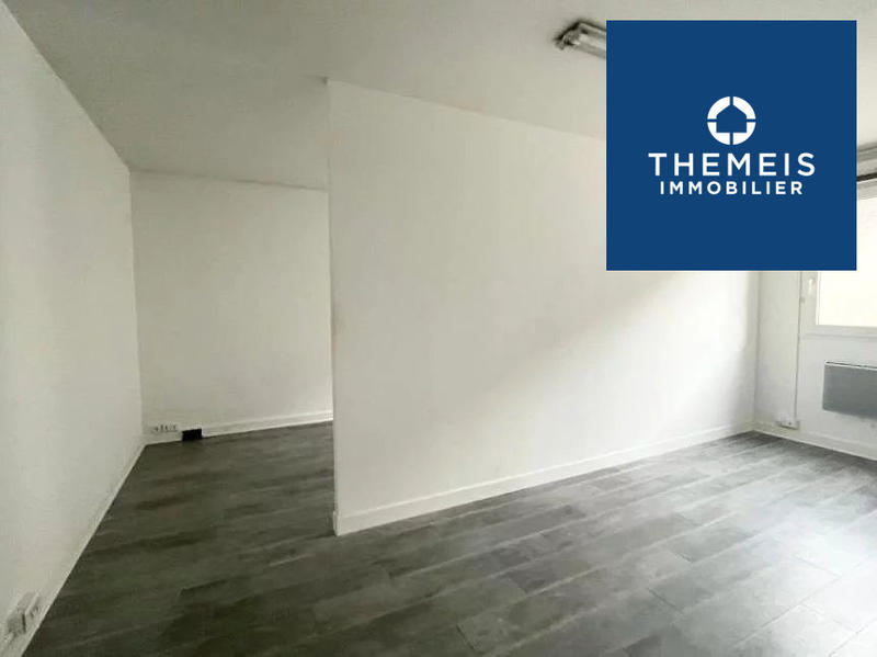 Local commercial - 101 m² - 4 pièces