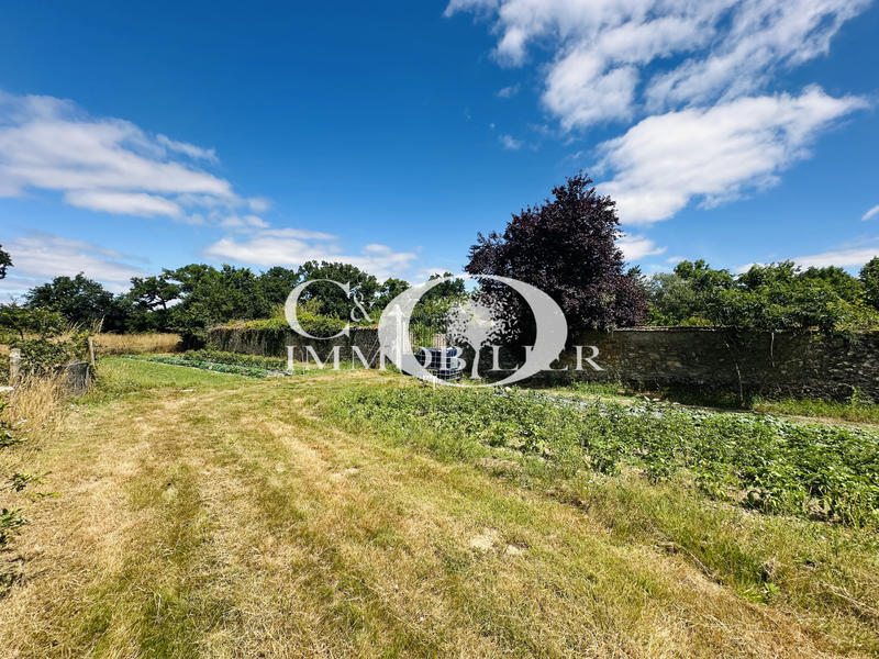 Maison - 364 m² - 6 pièces