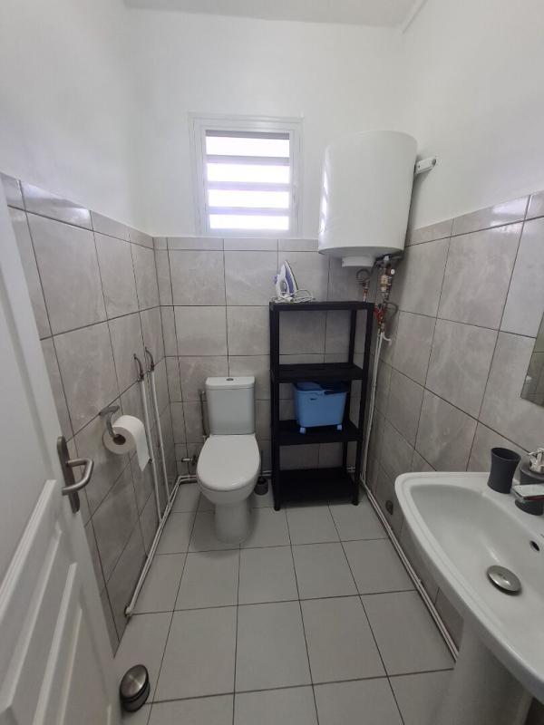 Maison - 210 m² - 7 pièces