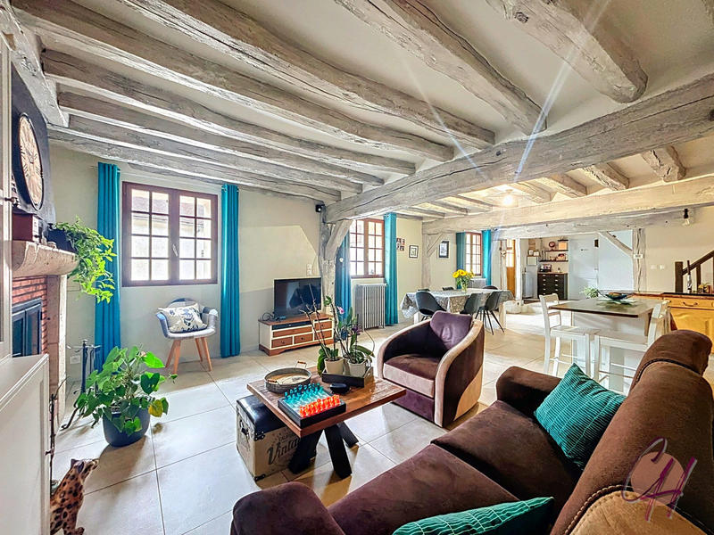 Maison ancienne - 228 m² - 10 pièces