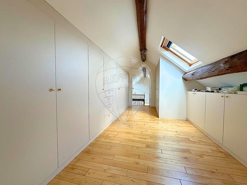 Maison - 177 m² - 6 pièces