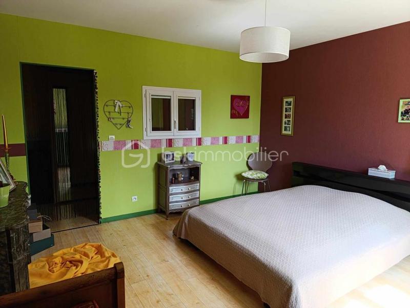 Maison en pierre - 299 m² - 8 pièces