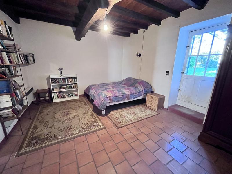 Maison traditionnelle - 200 m² - 9 pièces