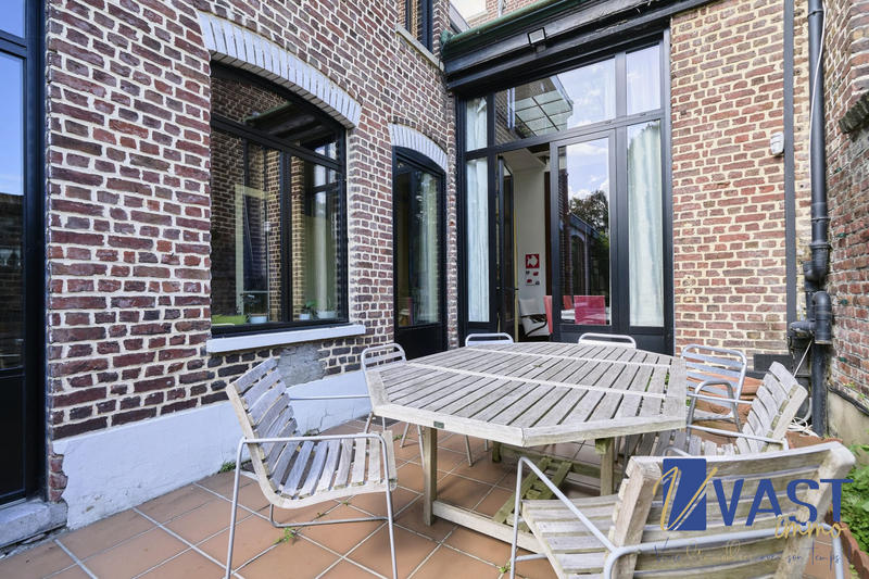 Maison ancienne - 250 m² - 8 pièces