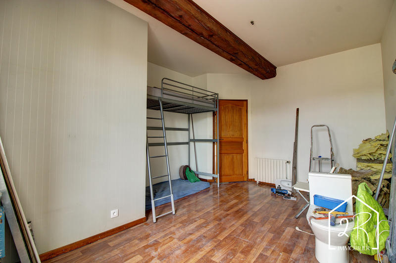 Appartement - 125 m² - 6 pièces