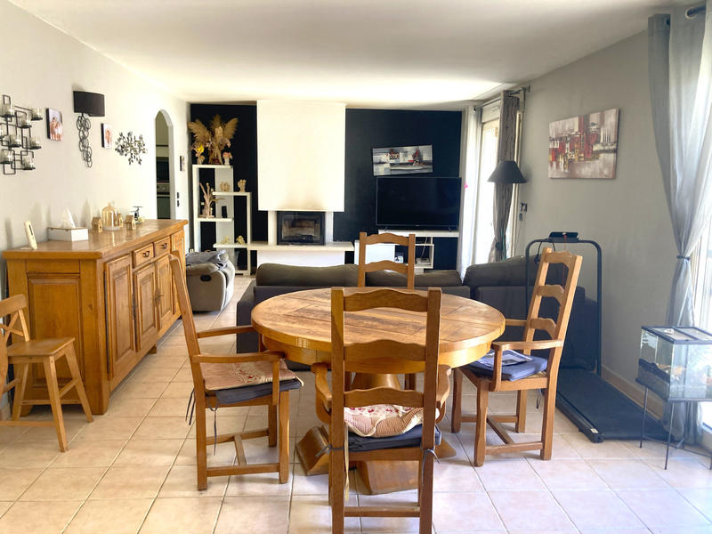 Maison - 93 m² - 5 pièces