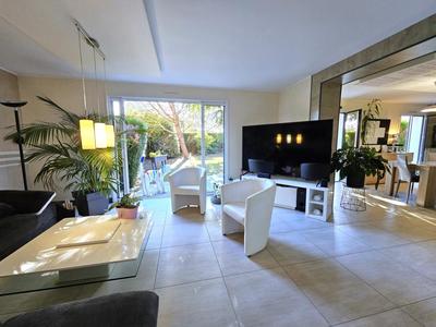 Maison - 173 m² - 10 pièces