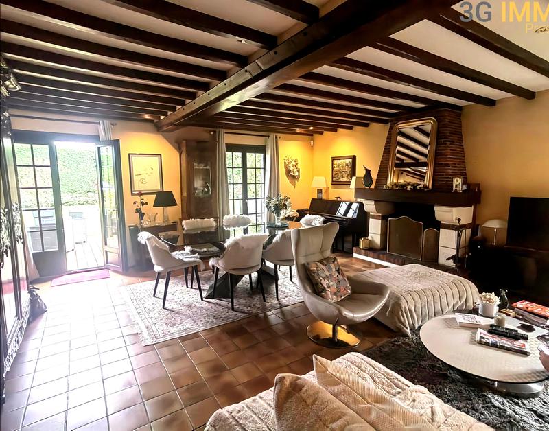 Propriété - 130 m² - 5 pièces