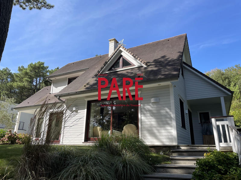 Maison - 167 m² - 8 pièces