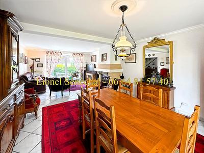 Maison - 135 m² - 8 pièces