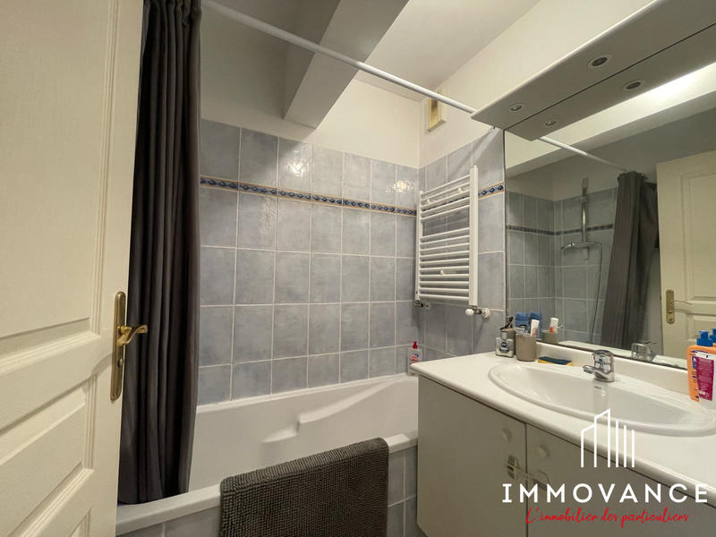 Appartement - 70 m² - 3 pièces