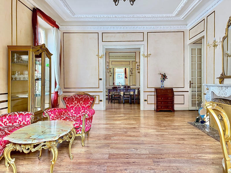 Appartement - 141 m² - 5 pièces