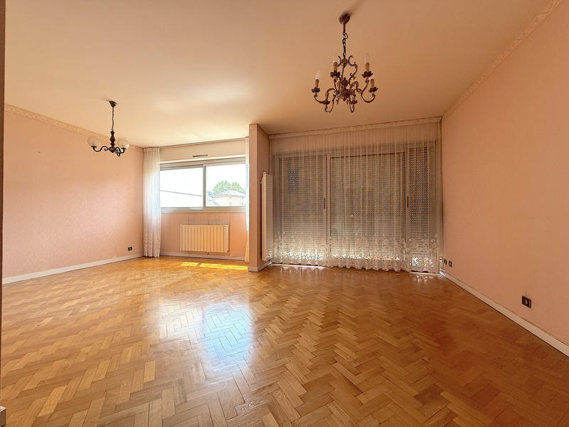 Appartement - 82 m² - 4 pièces