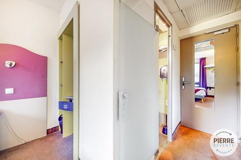 Chambre - 13 m² - 1 pièce