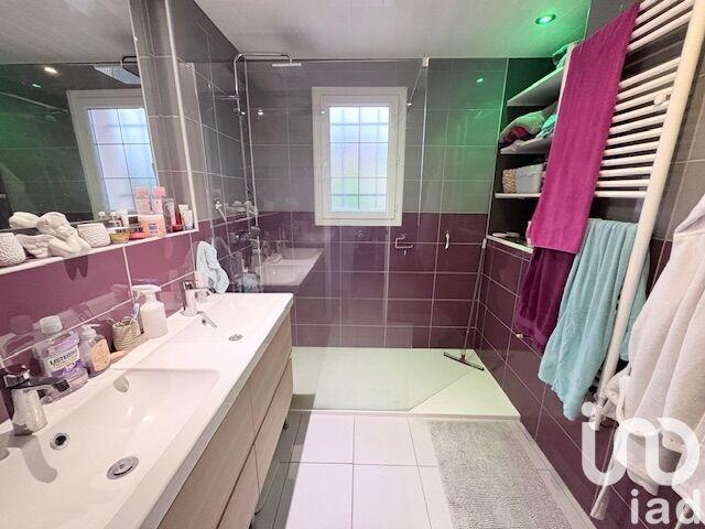 Maison - 210 m² - 9 pièces