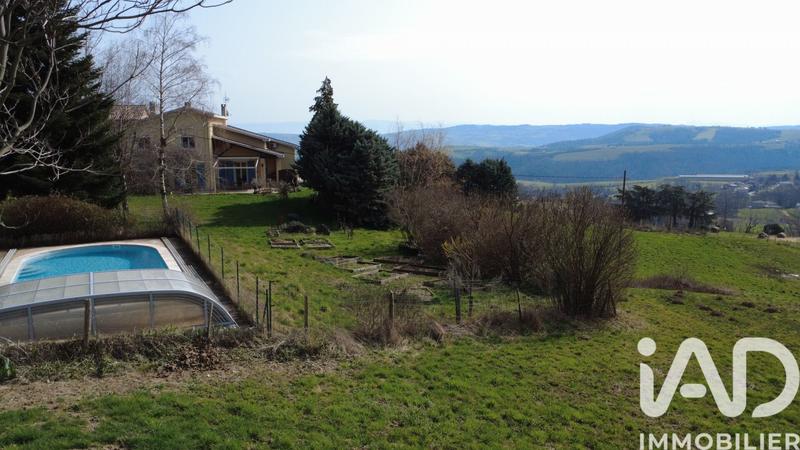 Maison - 200 m² - 6 pièces