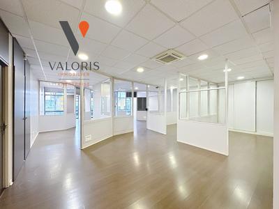 Local commercial - 167 m² - 6 pièces