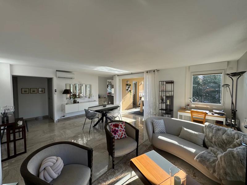 Appartement - 103 m² - 4 pièces