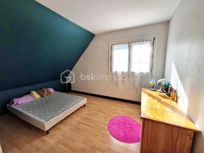 Maison - 96 m² - 5 pièces