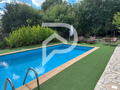 Villa - 137 m² - 6 pièces