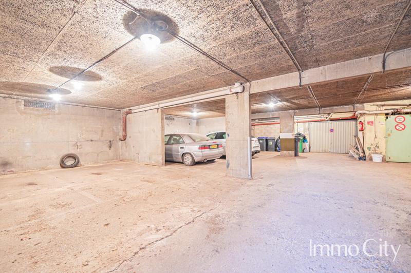 Parking - 14 m²