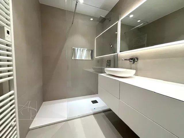 Appartement - 104 m² - 4 pièces