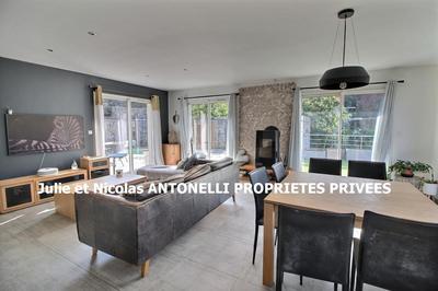 Maison - 147 m² - 6 pièces