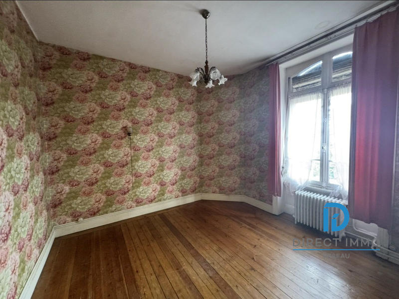 Maison - 200 m² - 10 pièces