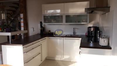 Maison - 540 m² - 15 pièces