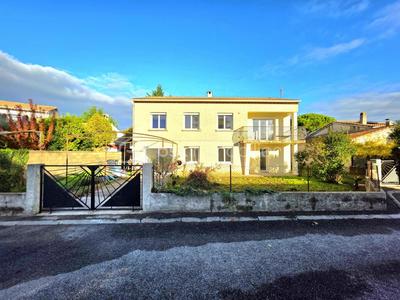 Maison - 173 m² - 7 pièces