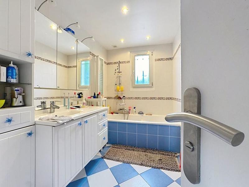 Maison - 112 m² - 6 pièces