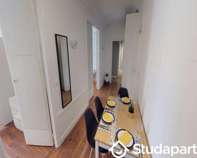 Chambre - 130 m² - 1 pièce