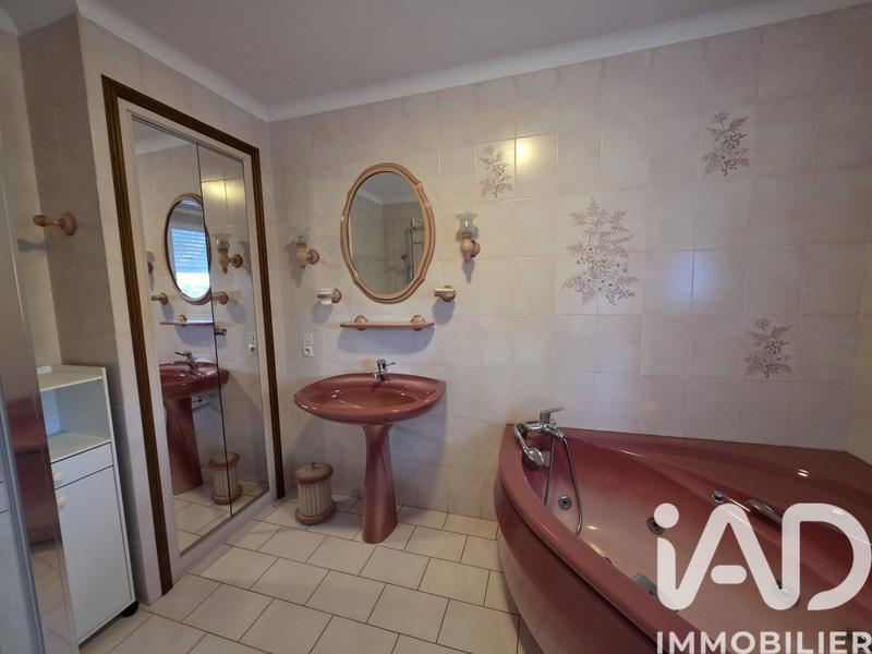 Maison - 143 m² - 5 pièces