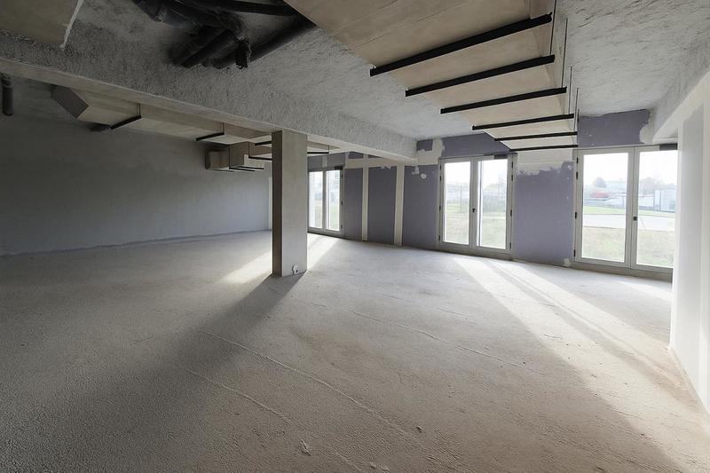 Local commercial - 294 m²