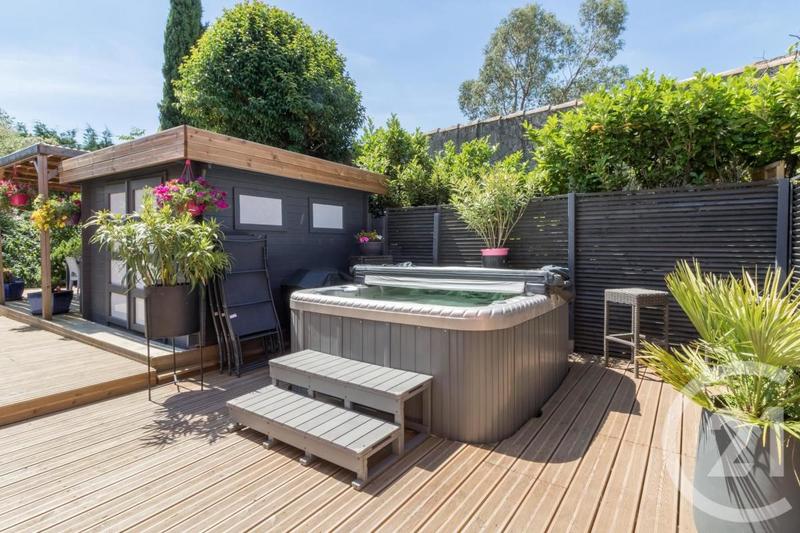 Maison - 158 m² - 6 pièces