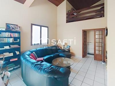 Maison - 180 m² - 5 pièces